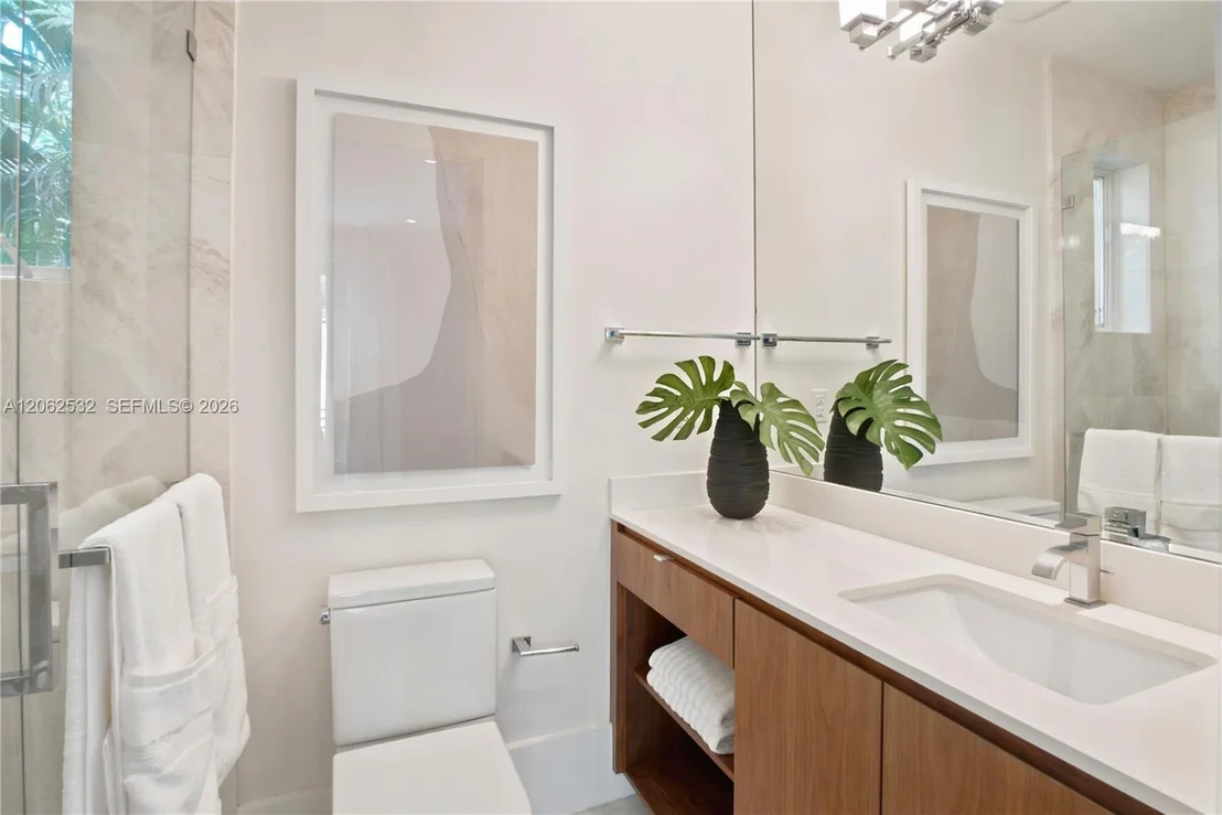 Photo of 2820 Brickell Ave