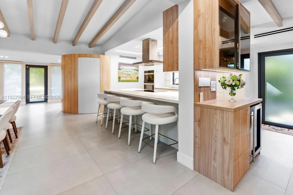 Photo of 4095 Battersea Rd