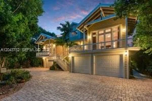 Photo of 104 Coastal Dr