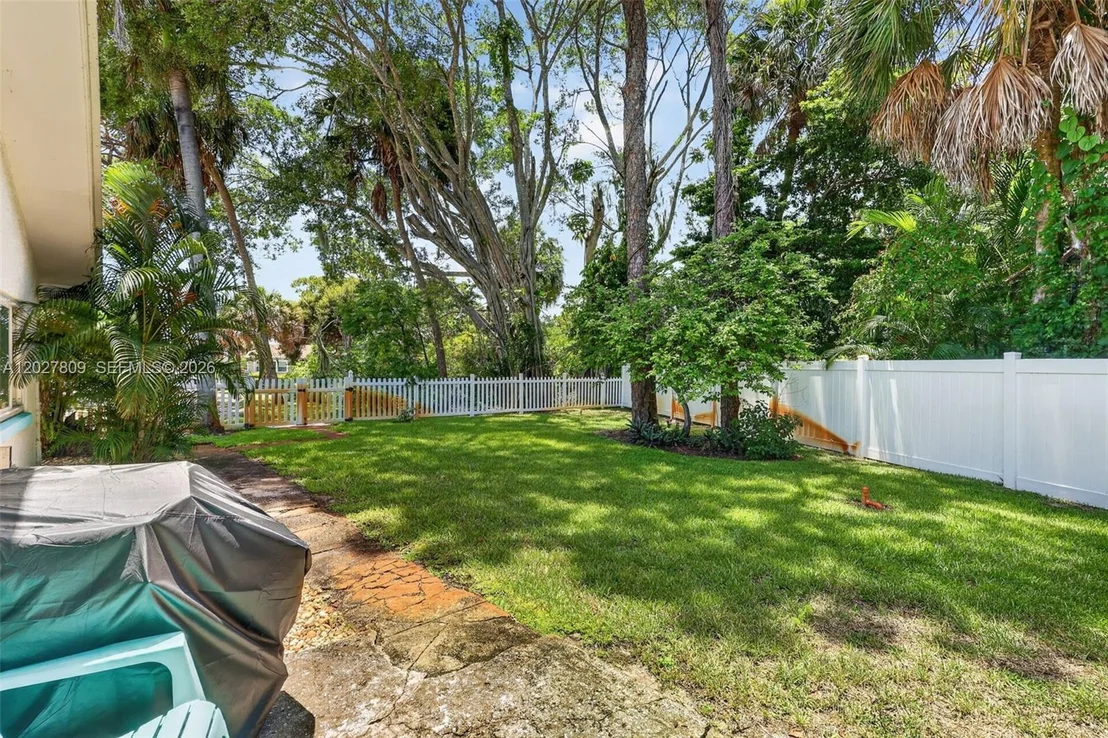 Photo of 1023 SE 7th St