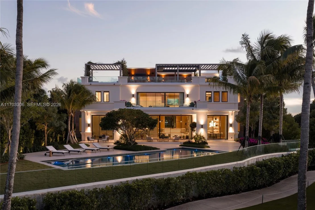Photo of 1006 Links Drive