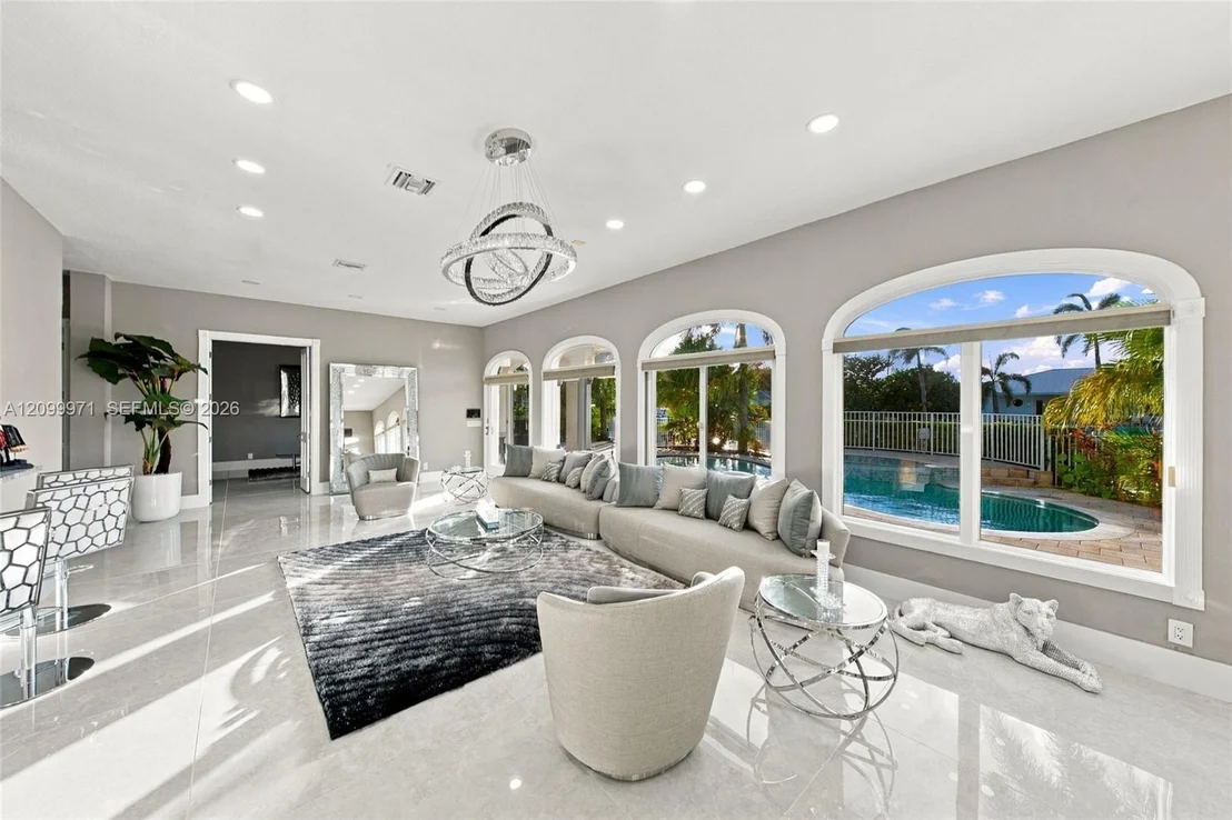 Photo of 5111 NE 30th Ave