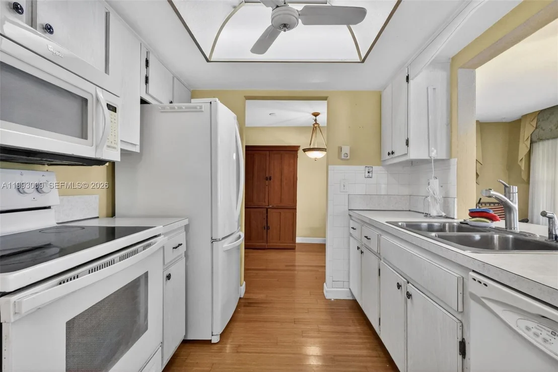 Photo of 1104 Ocean Ave