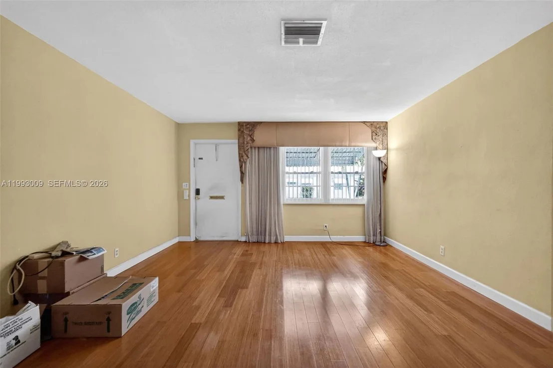 Photo of 1104 Ocean Ave