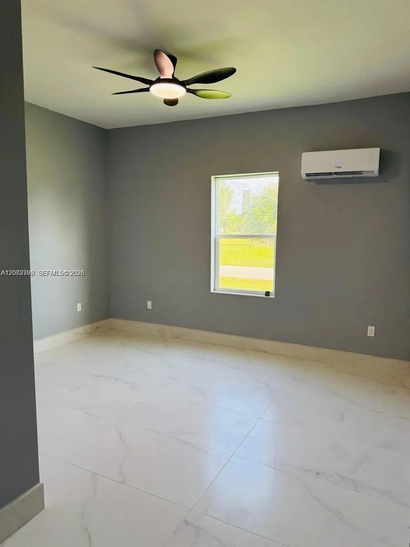 Photo of 401 Lexington Drive