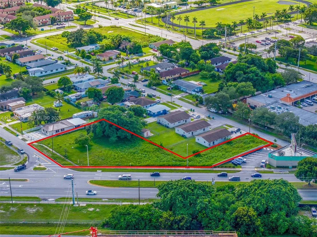 Photo of 214 S Dixie Hwy