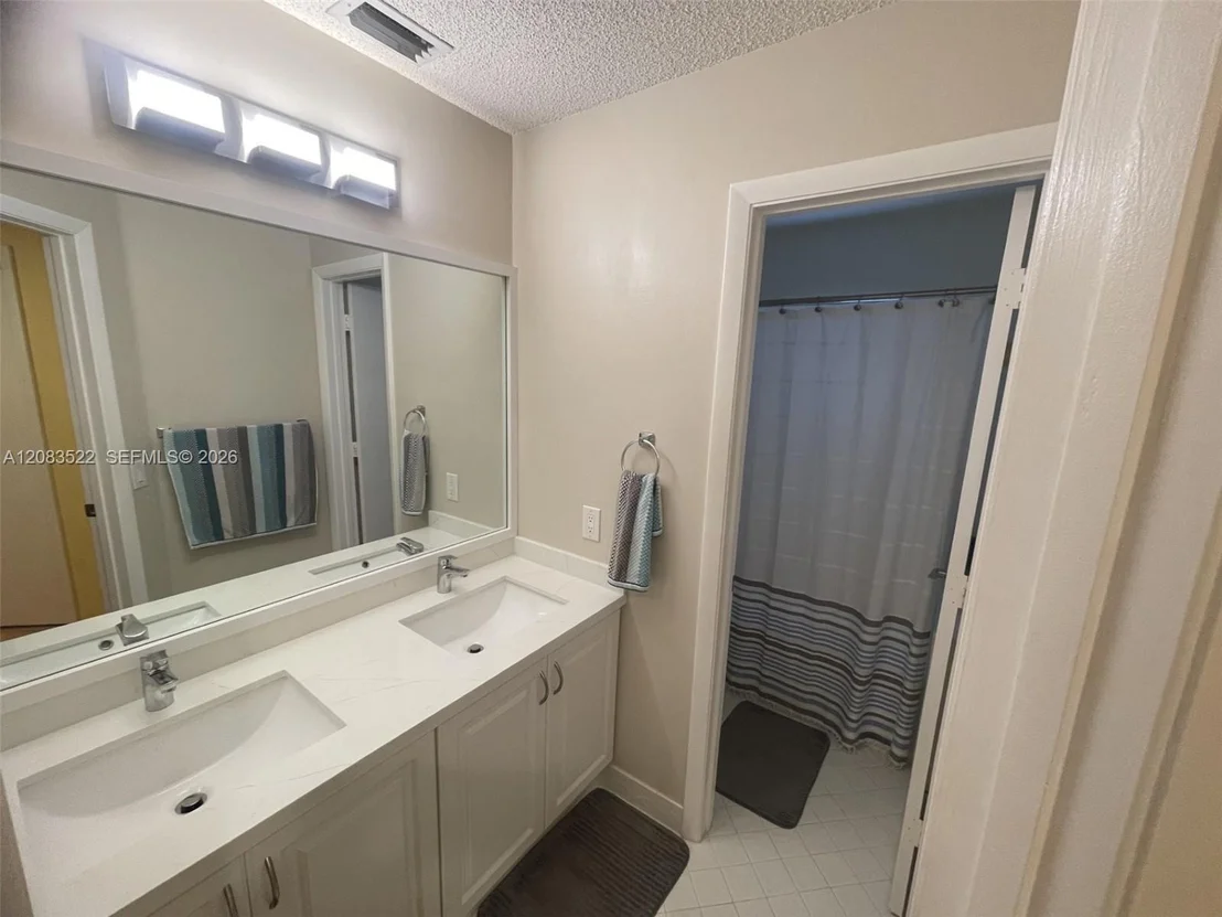 Photo of 412 Cameron Dr