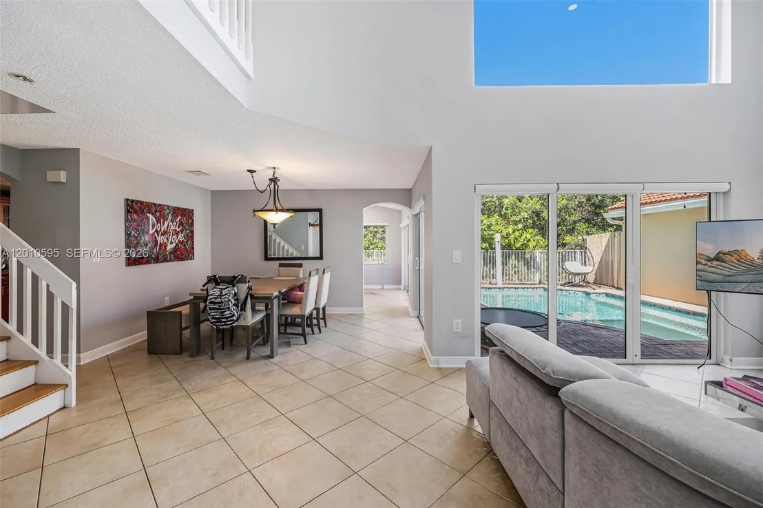 Photo of 1065 Weeping Willow Way