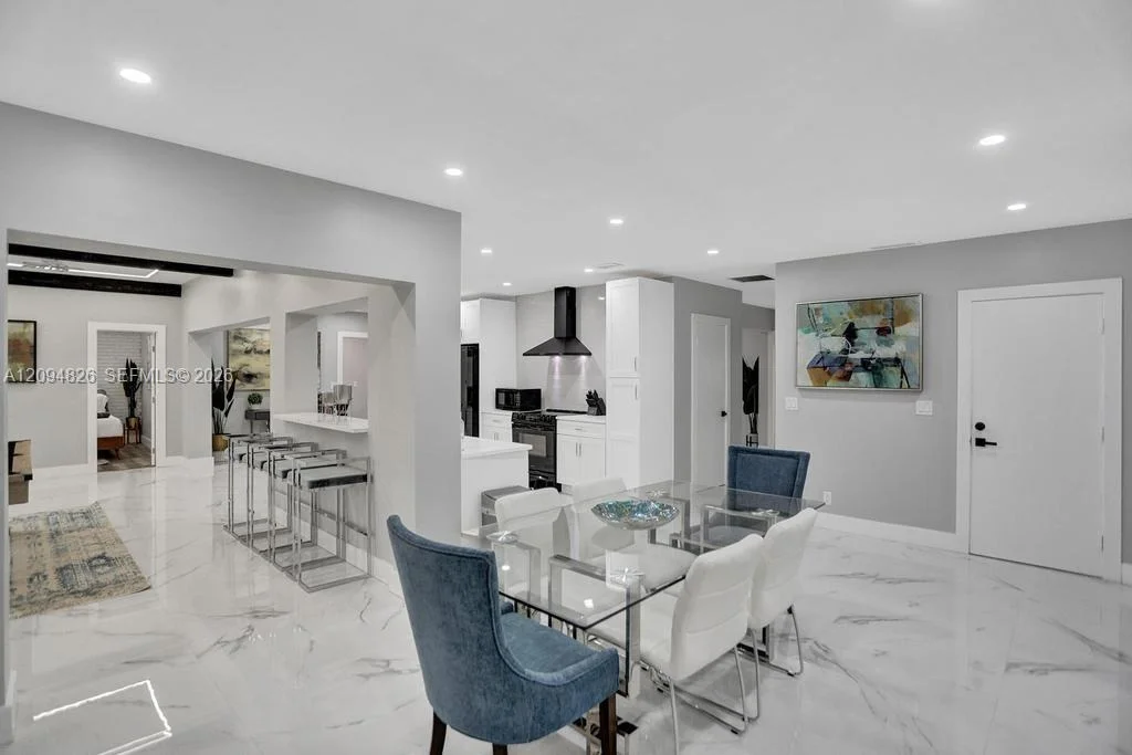 Photo of 63 SE 5th Ave