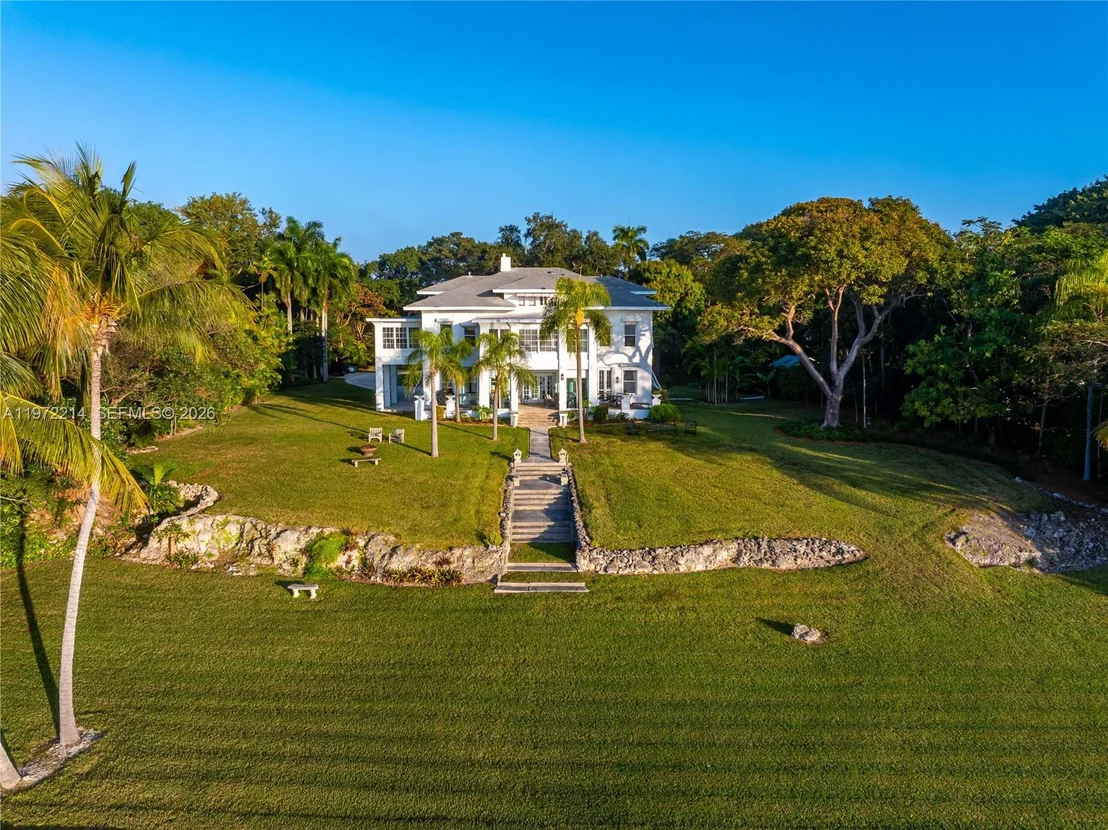 Photo of 3149 Brickell Ave