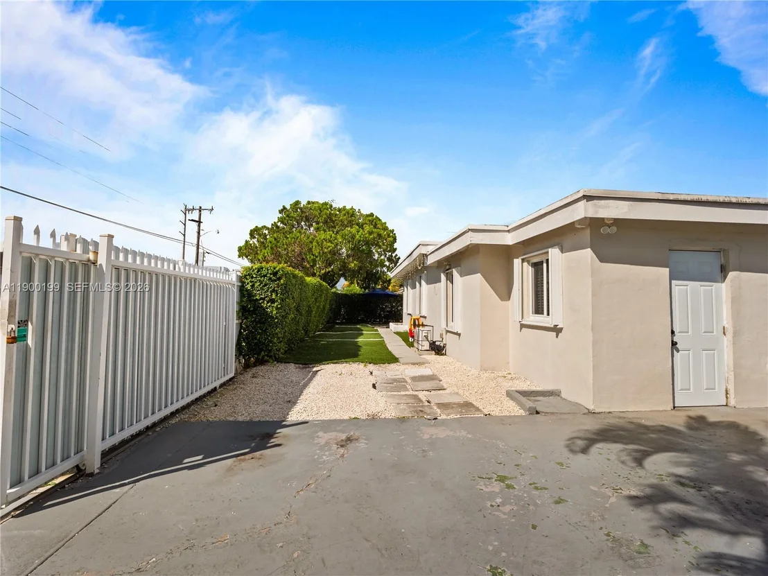 Photo of 8401 NW 24th Pl