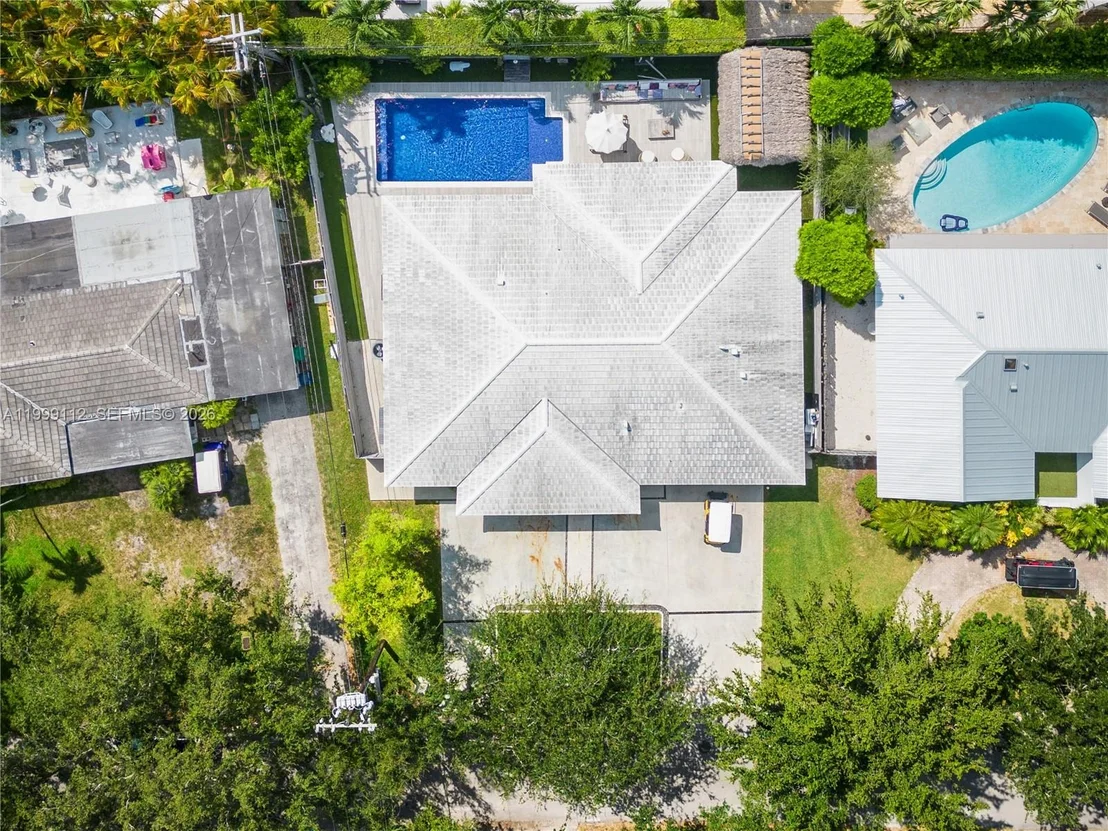 Photo of 524 Warren Ln