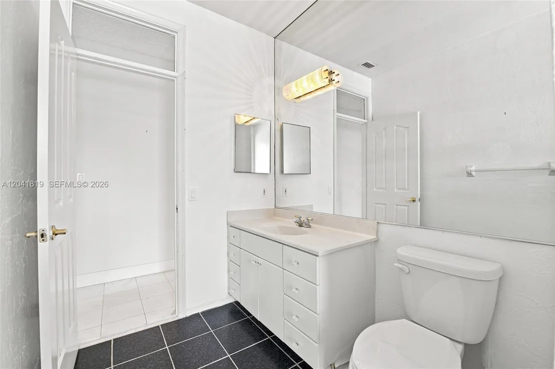 Photo of 12388 Classic Dr