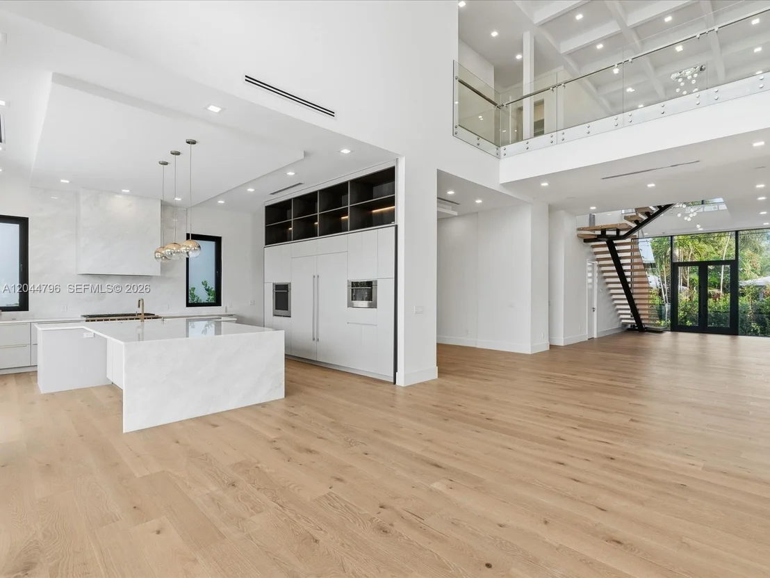 Photo of 2 Sunset Ln