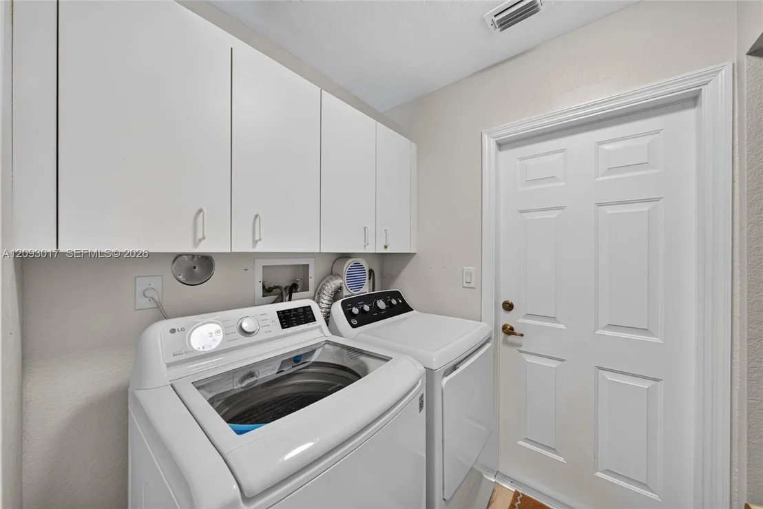 Photo of 16424 Sapphire Pl