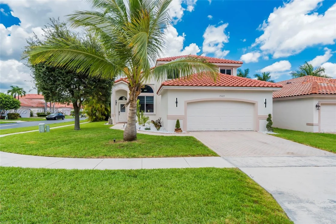 Photo of 7569 Parkside Ln