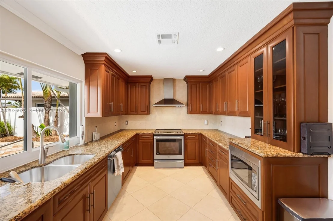 Photo of 620 SE 11th St