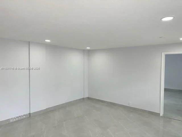 Photo of 42 SE 10th Ter