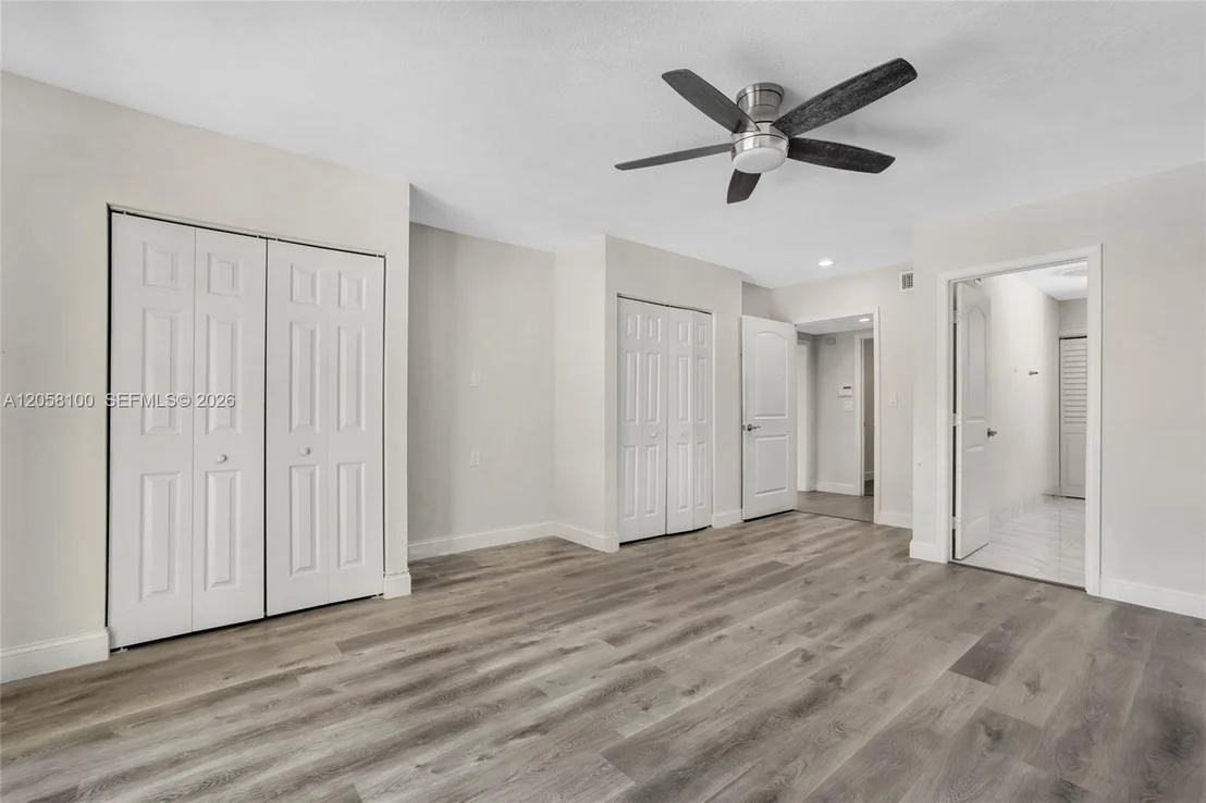 Photo of 3405 Robbins Rd