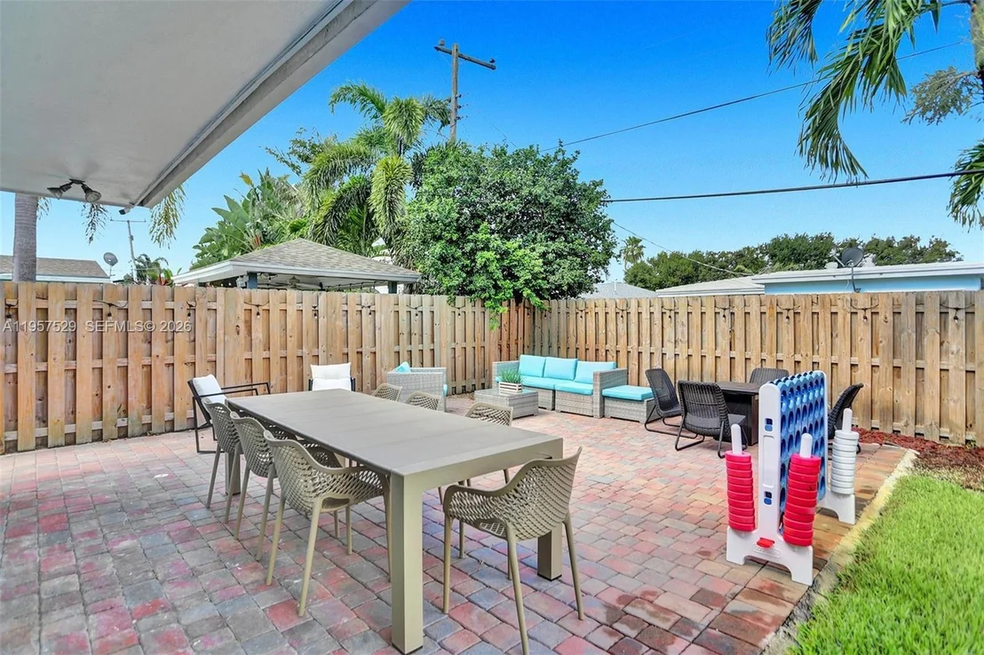 Photo of 1341 SE 7th Ave