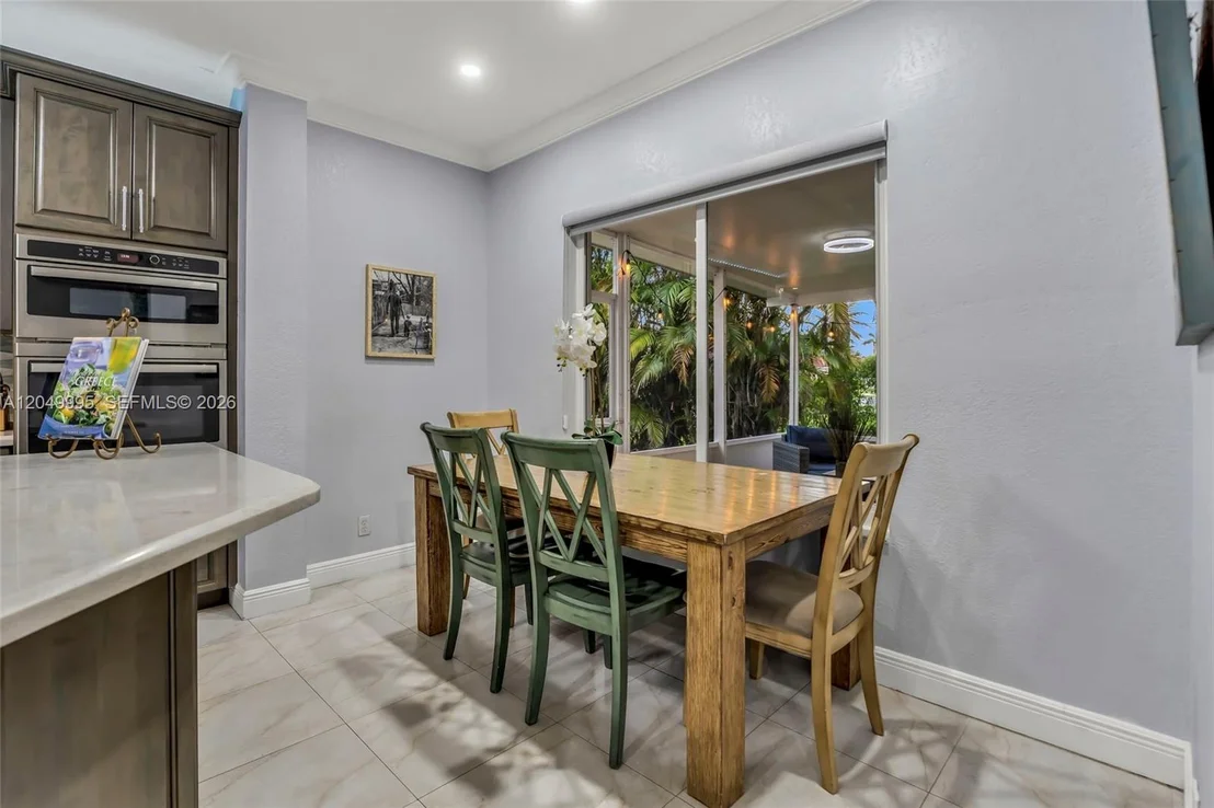 Photo of 7569 Parkside Ln