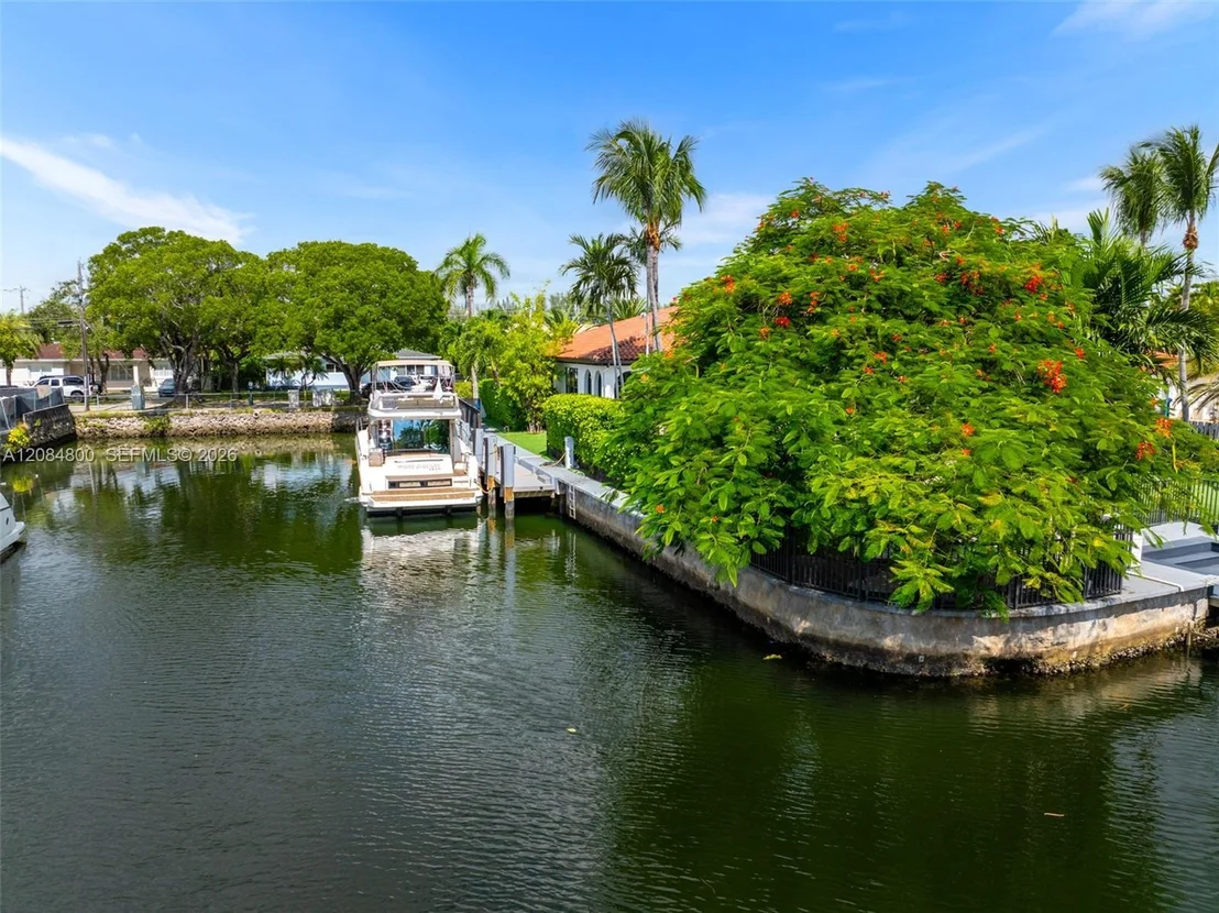 Photo of 12905 Ixora Rd