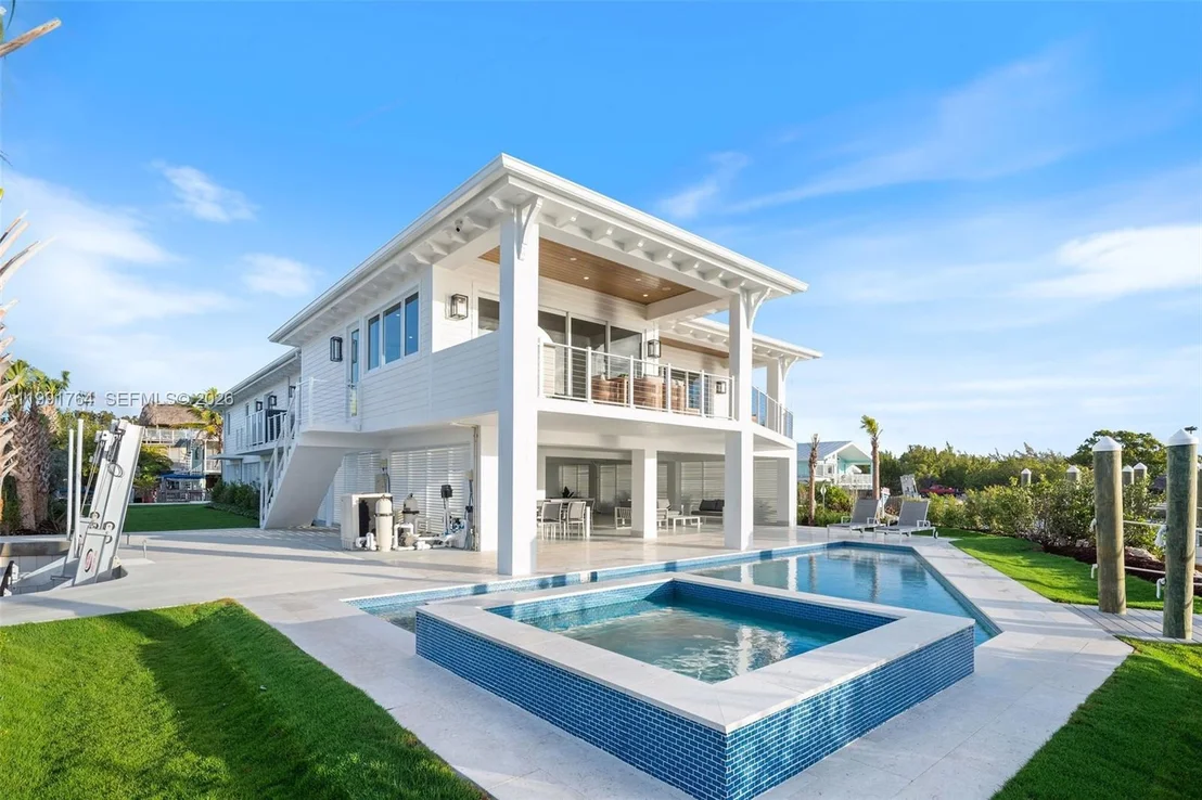 Photo of 1002 Snapper Ln