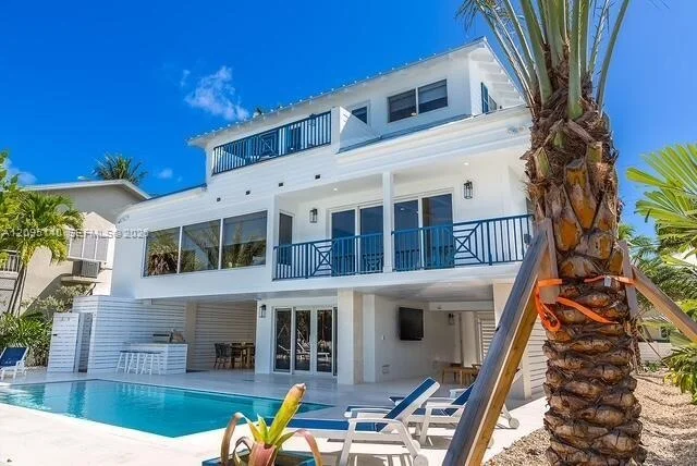 Photo of 115 Villa Bella