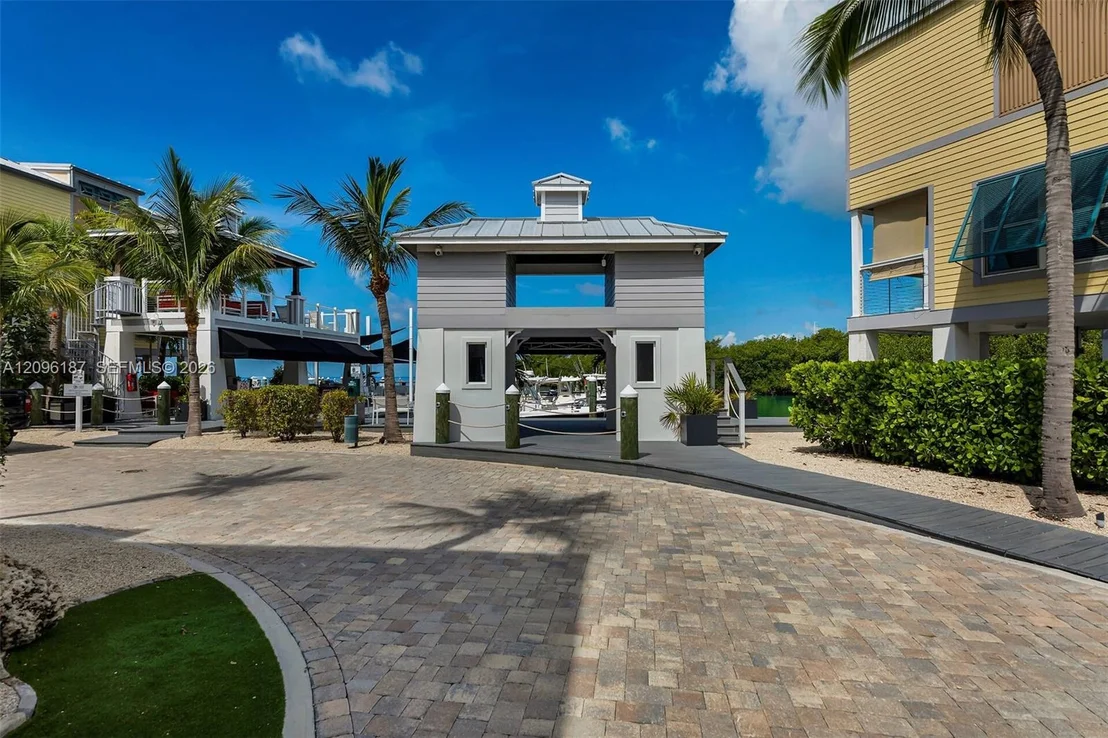 Photo of 101 11 Street Ocean Unit 3