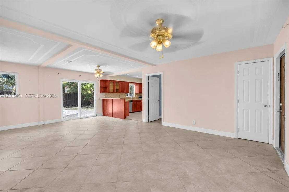 Photo of 4071 NW 3rd Ter