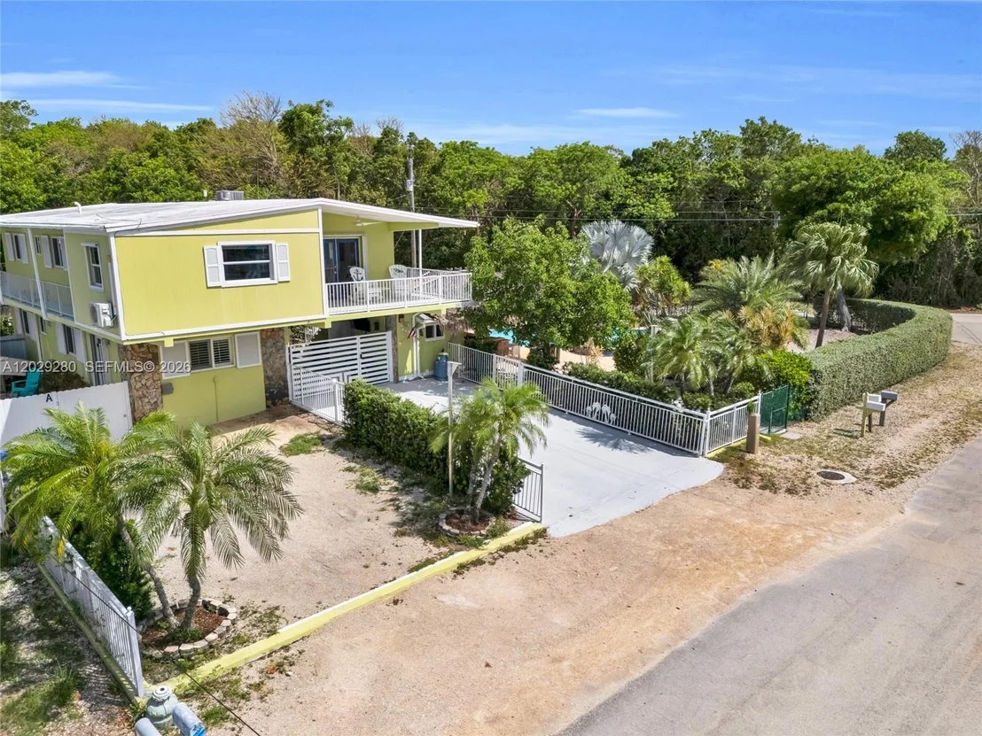 Photo of 443 4TH Rd