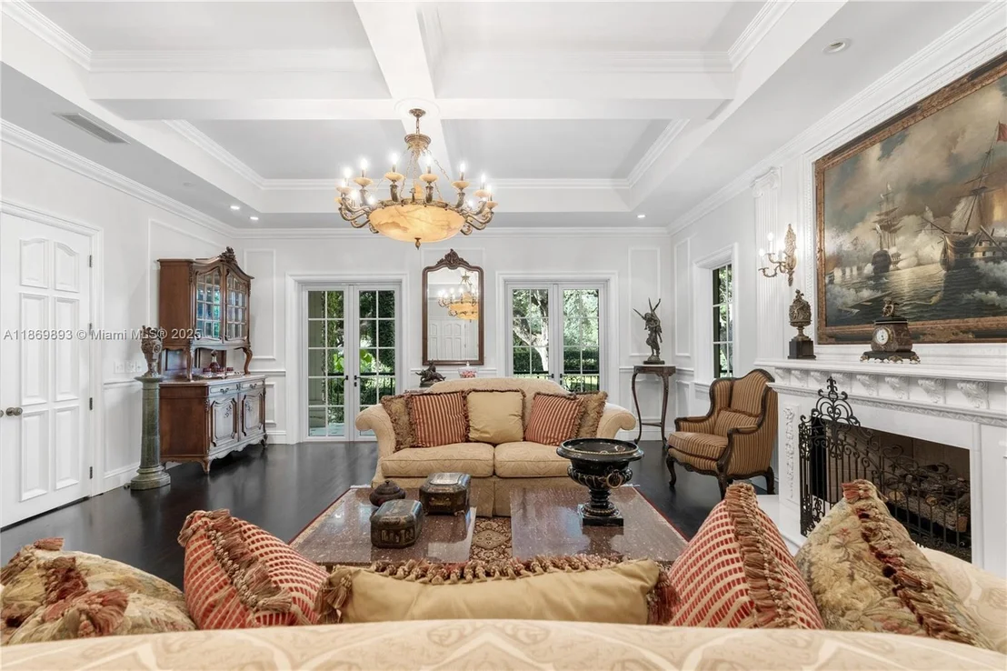 Photo of 612 Sunset Dr