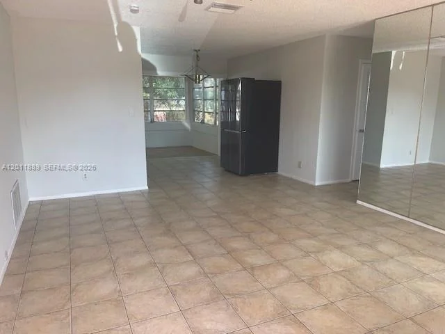 Photo of 4501 Mainland Dr