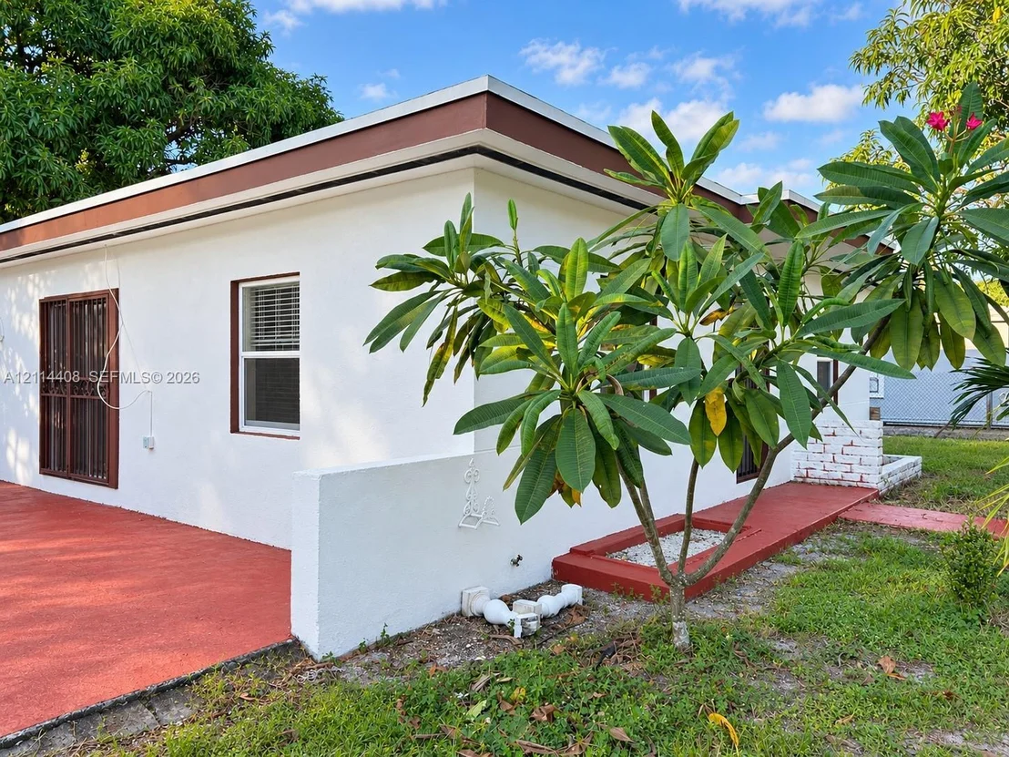 Photo of 741 Jann Ave