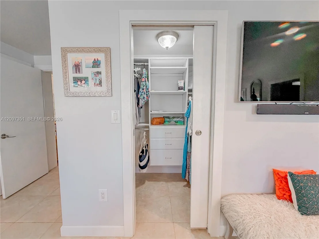 Photo of 149 Harbor Dr
