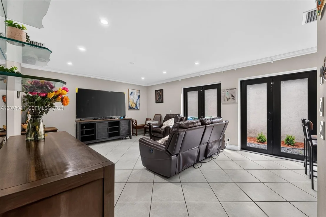 Photo of 2116 Austin