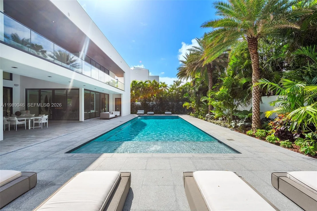 Photo of 128 Ocean Blvd