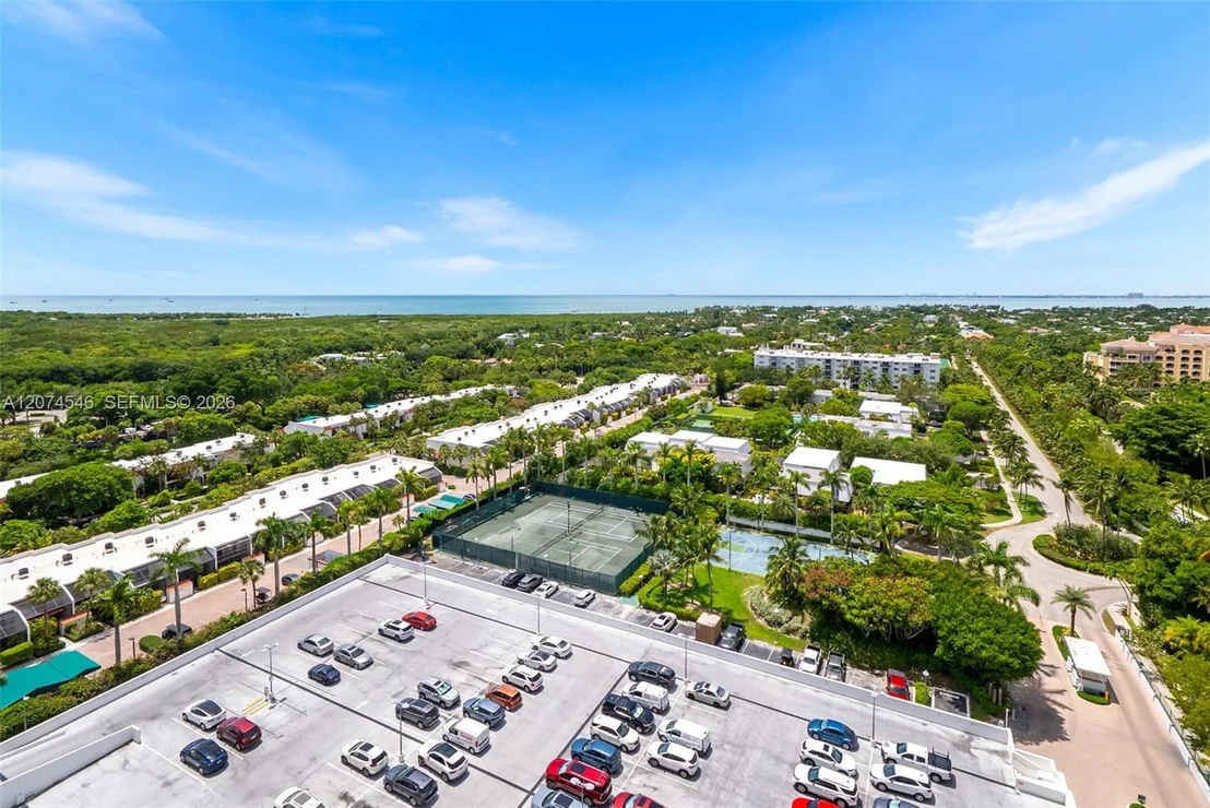 Photo of Unit 16F at 881 Ocean Dr