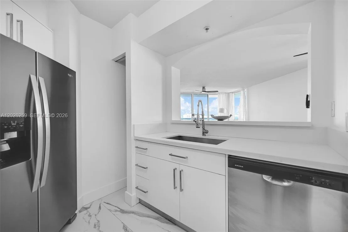 Photo of Unit 821 at 9201 Collins Ave