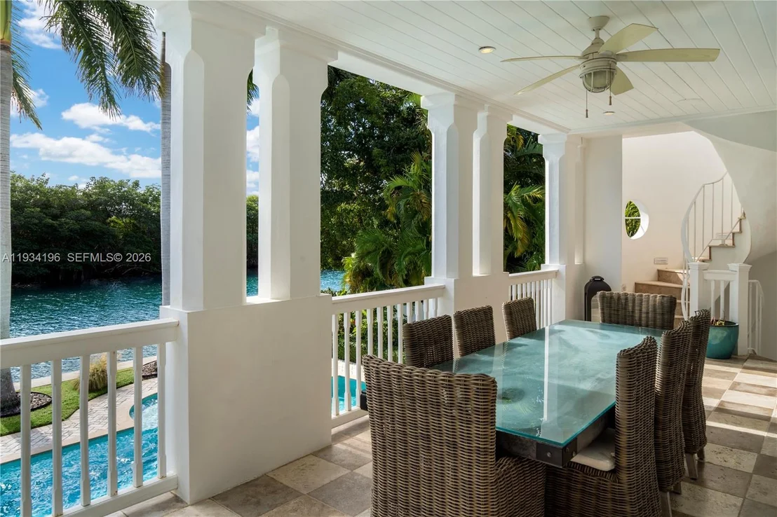 Photo of 100 Cape Florida Dr
