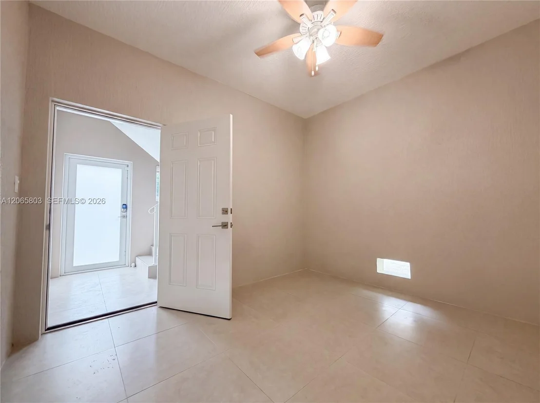 Photo of 17 Lakeview Dr