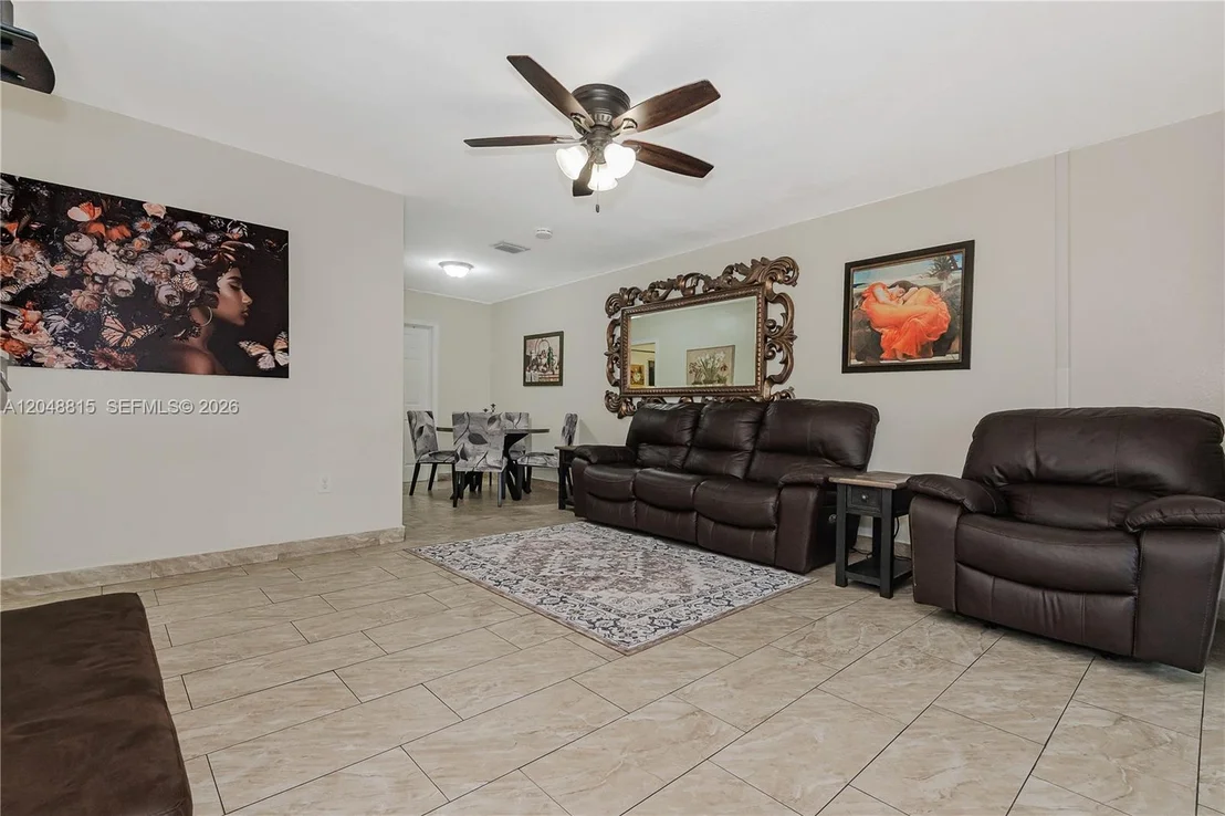 Photo of 750 NE 4th Pl