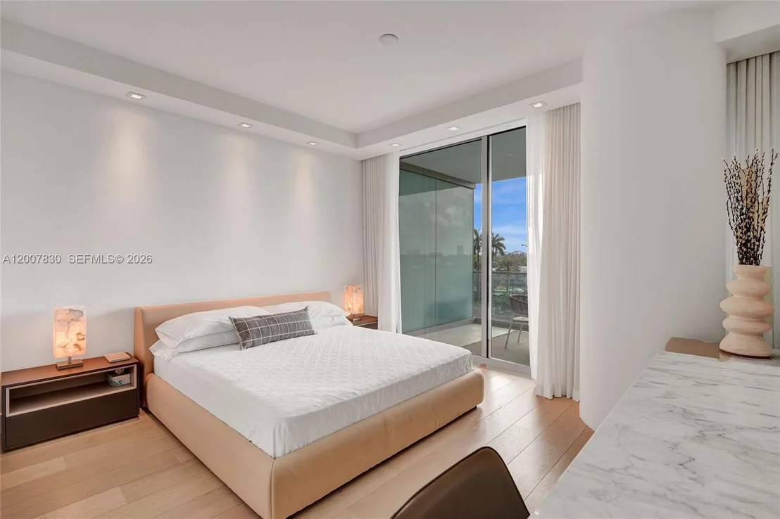 Photo of Unit 404 at 10201 Collins Ave