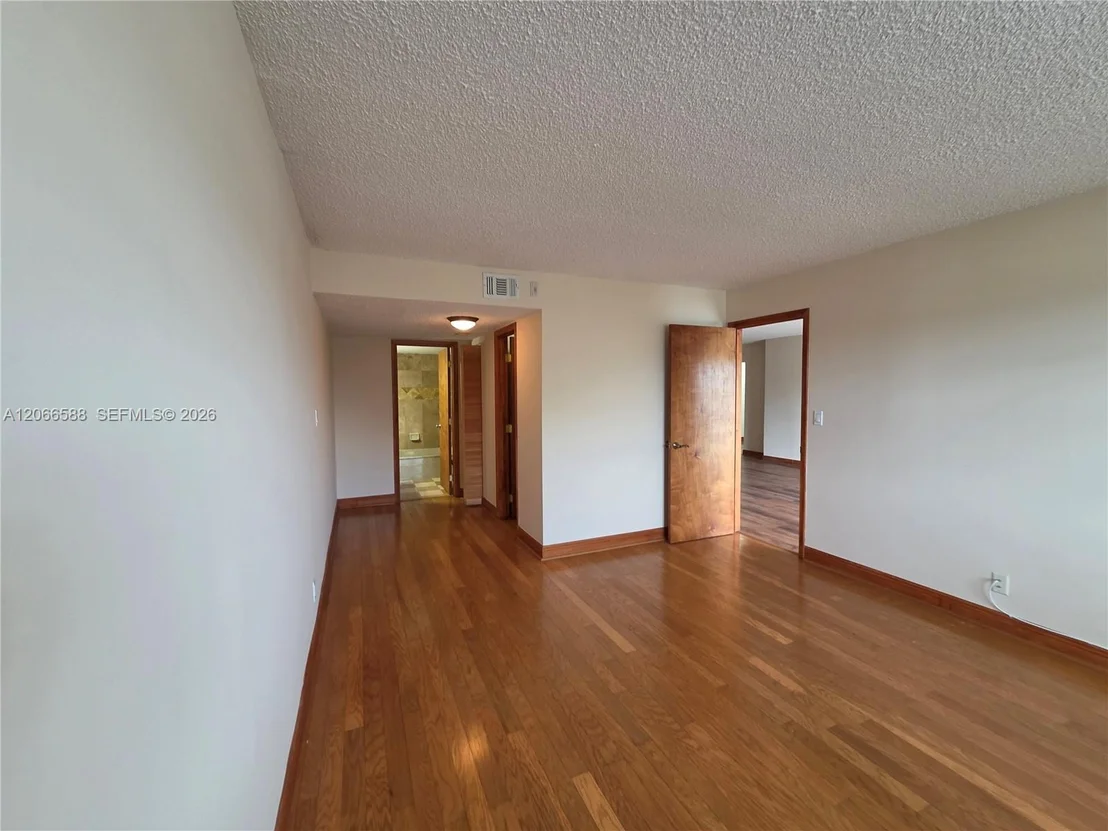 Photo of Unit 415 at 