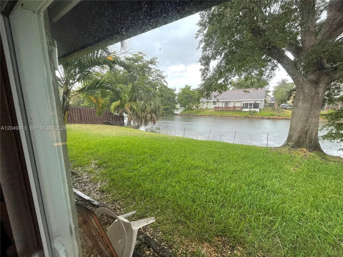 Photo of 2811 Devonwood Ave