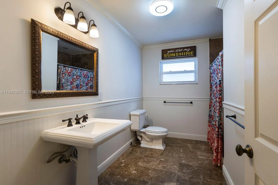 Photo of 360 SW 28th Rd