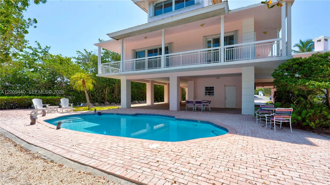 Photo of 1101 Mastic Street