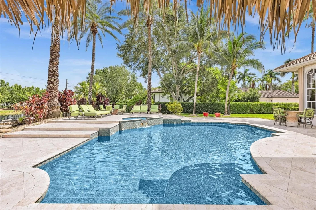 Photo of 3828 Pine Lake Dr
