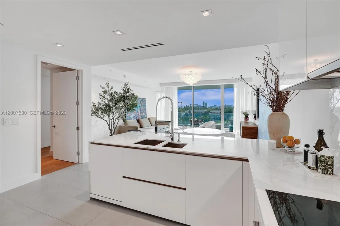 Photo of Unit 404 at 10201 Collins Ave