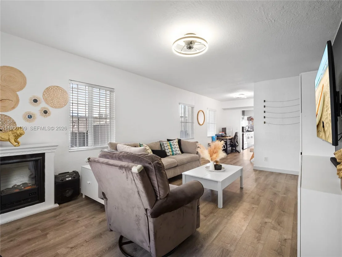 Photo of 8401 NW 24th Pl